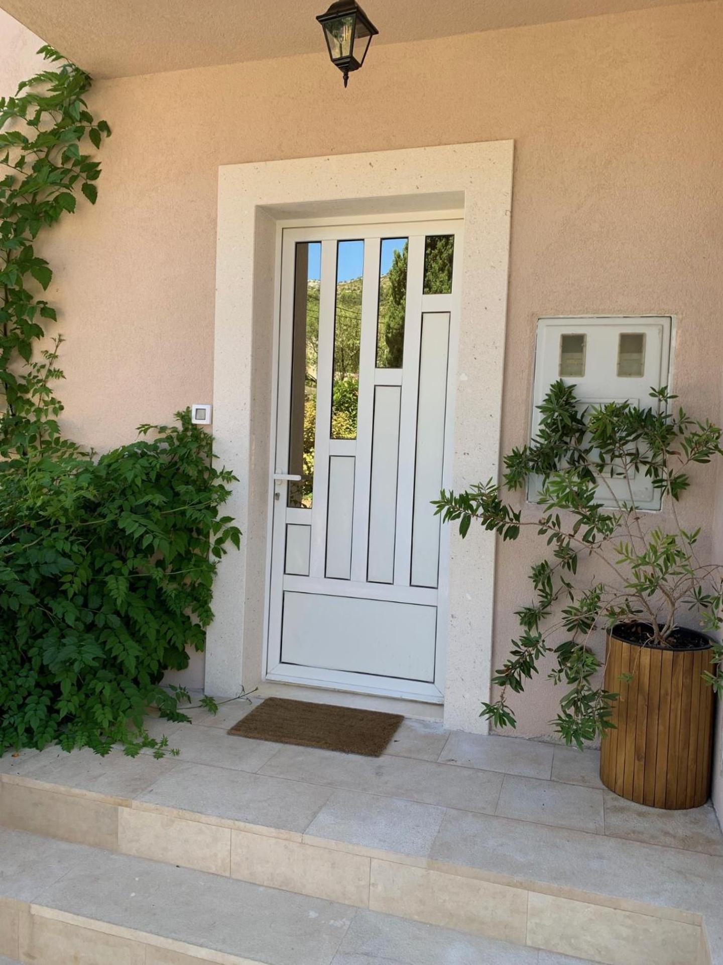 Fragola 3 Apartment